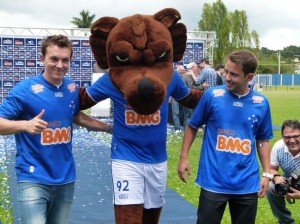 Apresentacoes-Everton-Ribeiro-Dagoberto-Cruzeiro_LANIMA20130118_0095_26