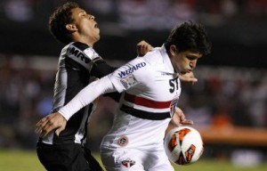 n_20130418051438_aloisio_destaca_postura_da_equipe_e_afirma_era_impossivel_nao_dar_o_sangue