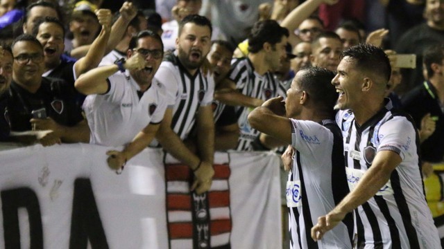 COPA DO NORDESTE. SEGUNDA RODADA. GRUPO A. CRB-AL. SANTA CRUZ-PE. CONFIANÇA-SE. TREZE-PB. GRUPO B. VITÓRIA-BA. ABC-RN. FERROVIÁRIO-CE. GRUPO C. BOTAFOGO-PB. NÁUTICO-PE. BAHIA-BA. ALTOS-PI. GRUPO D. CEARÁ-CE. SAMPAIO CORRÊA-MA. SALGUEIRO-PE. CSA-AL.