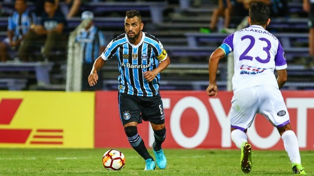 TAÇA LIBERTADORES DA AMÉRICA. GRUPO 1. GRÊMIO-RS. BRASIL. DEFENSOR. URUGUAI. CERRO PORTEÑO. PARAGUAI. MONAGAS. VENEZUELA. GRUPO 2. COLO-COLO. CHILE. ATLÉTICO NACIONAL DE MEDELLÍN. COLÔMBIA. DELFÍN. EQUADOR. BOLÍVAR. GRUPO 5. CRUZEIRO-MG. BRASIL. RACING. ARGENTINA. VASCO-RJ. BRASIL. UNIVERSIDAD DE CHILE. CHILE.