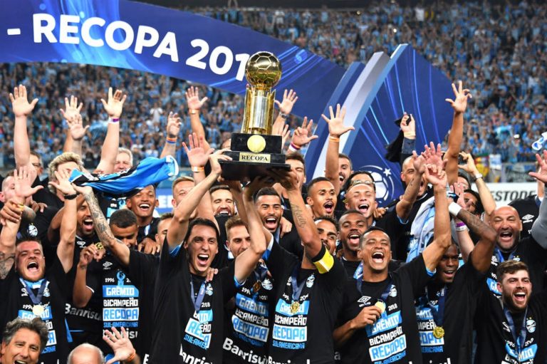 RECOPA SUL-AMERICANA DE 2018. GRÊMIO-RS. BRASIL. BICAMPEÃO. 1996. 2018. INDEPENDIENTE. ARGENTINA. VICE-CAMPEÃO.