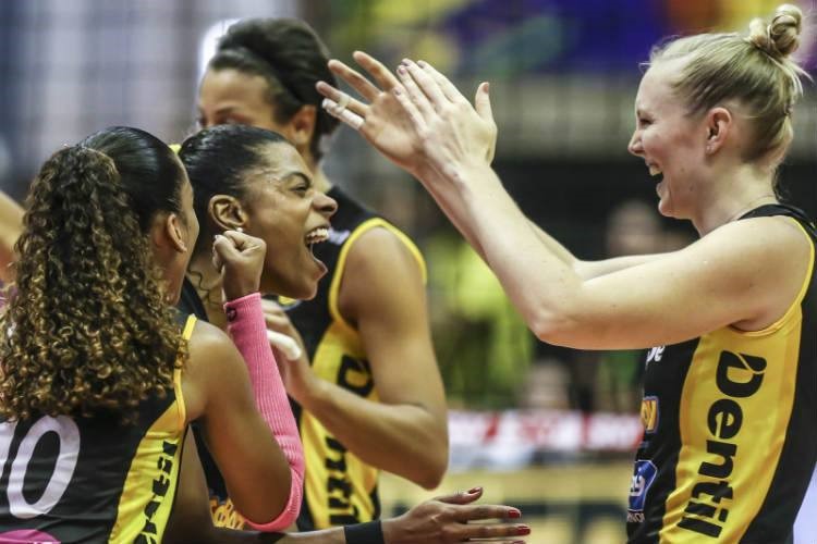 SUPERLIGA FEMININA. TEMPORADA. 2017.2018. PRAIA CLUBE-MG. CAMPEÃO. SECS-RJ. VICE-CAMPEÃO.