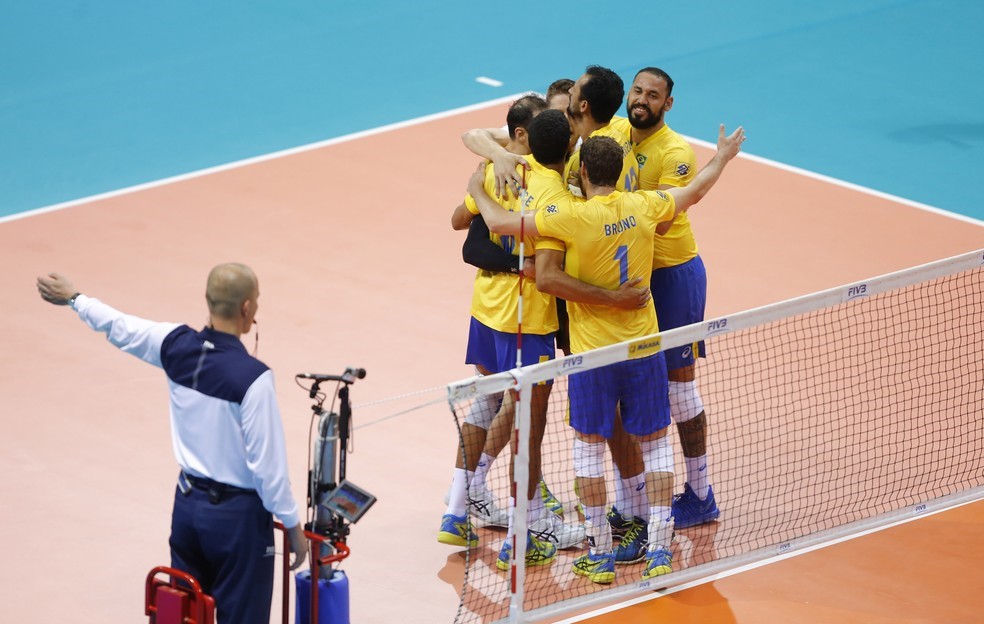 LIGA DAS NAÇÕES DE VÔLEI MASCULINO. BRASIL. SÉRVIA.