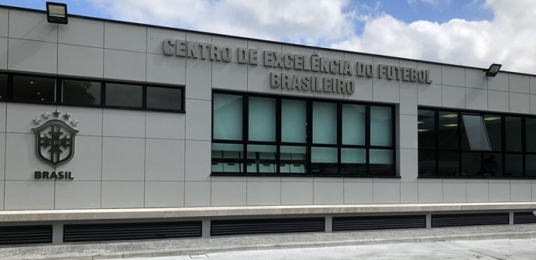 CBF. CONFEDERAÇÃO BRASILEIRA DE FUTEBOL. CENTRO DE EXCELÊNCIA.