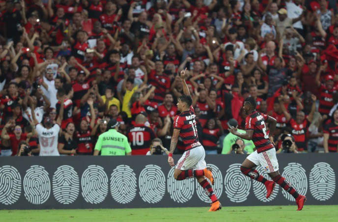 CAMPEONATO BRASILEIRO. SÉRIE A. QUARTA RODADA. FLAMENGO-RJ. INTERNACIONAL-RS. CRUZEIRO-MG. BOTAFOGO-RJ. ATLÉTICO-PR. PALMEIRAS-SP. FLUMINENSE-RJ. VITÓRIA-BA.