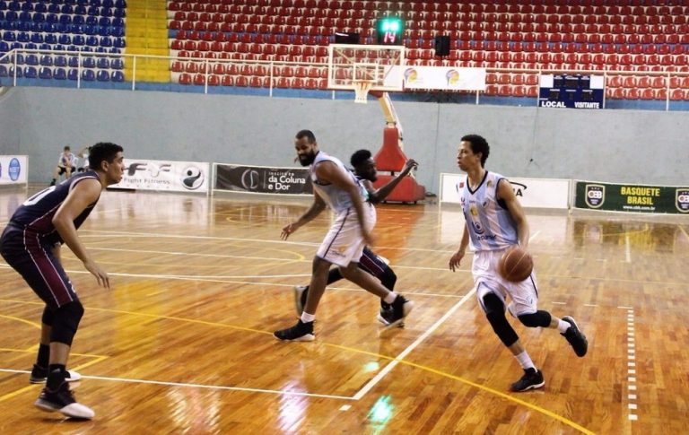 LIGA OURO. QUARTAS DE FINAL. BRASÍLIA BÚFALOS-DF. LONDRINA BASQUETE-PR.