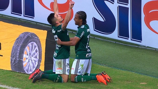 COPA DO BRASIL. OITAVAS DE FINAL. PALMEIRAS-SP. AMÉRICA-MG. CHAPECOENSE-SC. ATLÉTICO-MG. CORINTHIANS-SP. VITÓRIA-BA. GRÊMIO-RS. GOIÁS-GO. BAHIA-BA. VASCO-RJ. SANTOS-SP. LUVERDENSE-MT. CRUZEIRO-MG. ATLÉTICO-PR. FLAMENGO-RJ. PONTE PRETA-SP. CLASSIFICADOS PARA AS QUARTAS DE FINAL. CHAPECOENSE-SC. CORINTHIANS-SP. GRÊMIO-RS. FLAMENGO-RJ. SANTOS-SP. PALMEIRAS-SP.