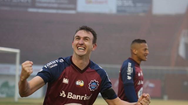 CAMPEONATO BRASILEIRO. SÉRIE D. OITAVAS DE FINAL. CAXIAS-RS. UBERLÂNDIA-MG. IMPERATRIZ-MA. MOTO CLUB-MA. IPORÁ-GO. TREZE-PB.QUARTAS DE FINAL. CAXIAS-RS. IMPERATRIZ-MA. TREZE-PB.LINENSE-SP. ALTOS-PI MANAUS-AM.SÃO JOSÉ-RS.