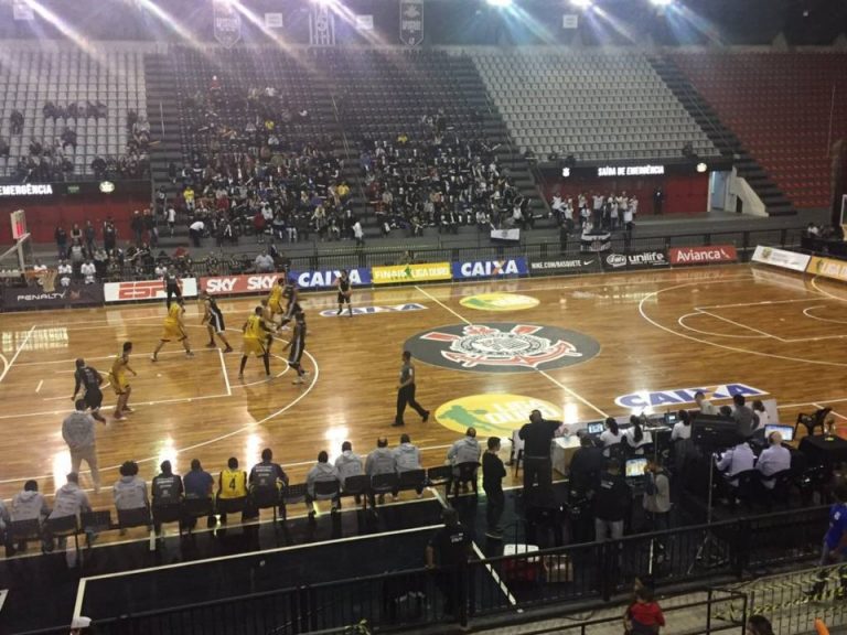 LIGA OURO. BASQUETE. FINAL. CORINTHIANS-SP. SÃO JOSÉ-SP.