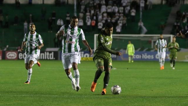 CAMPEONATO BRASILEIRO. SÉRIE B. DÉCIMA PRIMEIRA RODADA. JUVENTUDE-RS. CORITIBA-PR.