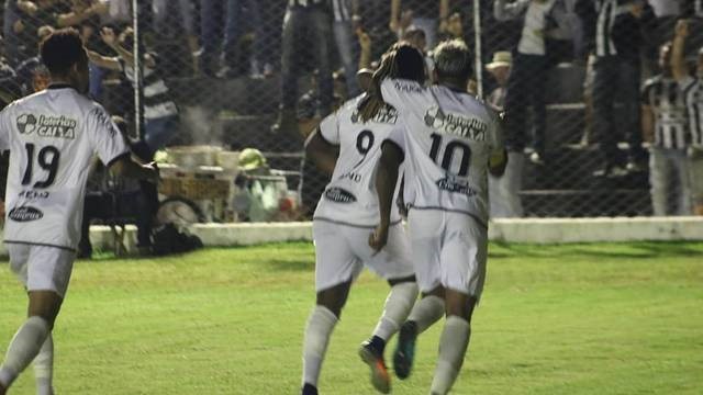 CAMPEONATO BRASILEIRO. SÉRIE D. OITAVAS DE FINAL. JOGOS DE IDA. TREZE-PB. IPORÁ-GO. FERROVIÁRIO-CE. ALTOS-PI. LINENSE-SP. NOVORIZONTINO-SP.