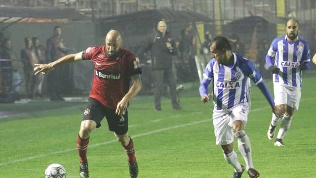CAMPEONATO BRASILEIRO SÉRIE B. DÉCIMA QUARTA RODADA. OESTE-SP. GUARANI-SP. LONDRINA-PR. VILA NOVA-GO. BRASIL DE PELOTAS-RS. CSA-AL. CRICIÚMA-SC. FIGUEIRENSE-SC.