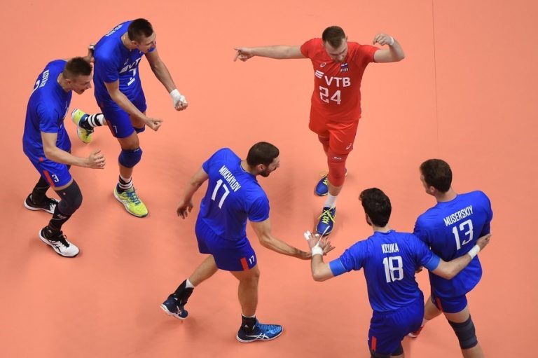 LIGA DAS NAÇÕES DE VÔLEI. MASCULINO. RÚSSIA. CAMPEÃO. FRANÇA.VICE-CAMPEÃ. ESTADOS UNIDOS. TERCEIRO LUGAR. BRASIL. QUARTO LUGAR.