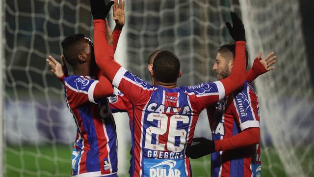COPA SUL-AMERICANA DE 2018. SEGUNDA FASE. BAHIA-BA. BRASIL. CLASSIFICADO. CERRO. URUGUAI. ELIMINADO. OITAVAS DE FINAL. BAHIA-BA. BRASIL. BOTAFOGO-RJ. BRASIL. OU. NACIONAL. PARAGUAI.