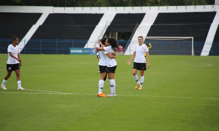 CAMPEONATO BRASILEIRO. FUTEBOL FEMININO DE 2018. SÉRIE A1. GRUPO A. CORINTHIANS-SP. SPORT-PE. FERROVIÁRIA-SP. SÃO JOSÉ-SP. PINHEIRENSE-PA. IRANDUBA-AM.GRUPO B. RIO PRETO-SP. FLAMENGO-RJ. AUDAX-SP. PONTE PRETA-SP. VITÓRIA-BA. PORTUGUESA-SP.