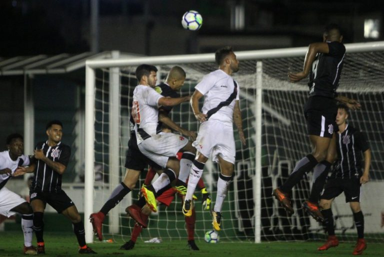 CAMPEONATO BRASILEIRO. SUB-20 DE 2018. GRUPO E. CORINTHIANS-SP. INTERNACIONAL-RS. PALMEIRAS-SP. VITÓRIA-BA. GRUPO F. CORITIBA-PE. FLAMENGO-RJ. FLUMINENSE-RJ. VASCO-RJ.