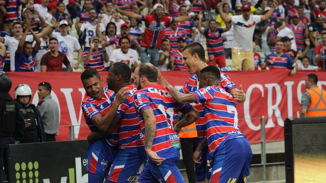 CAMPEONATO BRASILEIRO. SÉRIE B. DÉCIMA NONA RODADA. FORTALEZA-CE. CORITIBA-PR. BRASIL DE PELOTAS-RS. GOIÁS-GO. VILA NOVA-GO. SÃO BENTO-SP. PONTE PRETA-SP. AVAÍ-SC. SAMPAIO CORRÊA-MA. CRICIÚMA-SC.