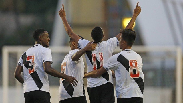 CAMPEONATO BRASILEIRO. SUB-20. GRUPO E. INTERNACIONAL-RS. CORINTHIANS-SP. PALMEIRAS-SP. VITÓRIA-BA. GRUPO F. VASCO-RJ. FLAMENGO-RJ. FLUMINENSE-RJ. CORITIBA-PR. SEGUNDA FASE. TERCEIRA RODADA.