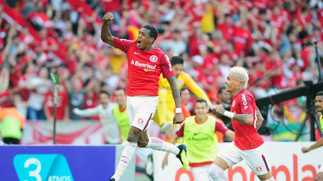 CAMPEONATO BRASILEIRO. VIGÉSIMA QUARTA RODADA. AMÉRICA-MG. CEARÁ-CE. PALMEIRAS-SP. CORINTHIANS-SP. INTERNACIONAL-RS. GRÊMIO-RS. BOTAFOGO-RJ. FLUMINENSE-RJ. PARANÁ CLUBE-PR. SANTOS-SP. VITÓRIA-BA. VASCO-RJ.