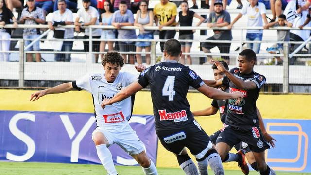 CAMPEONATO BRASILEIRO. SÉRIE C. PRIEMIRO JOGO DAS SEMIFINAIS. OPERÁRIO-PR. BRAGANTINO-SP. CUIABÁ-MT. BOTAFOGO-SP.