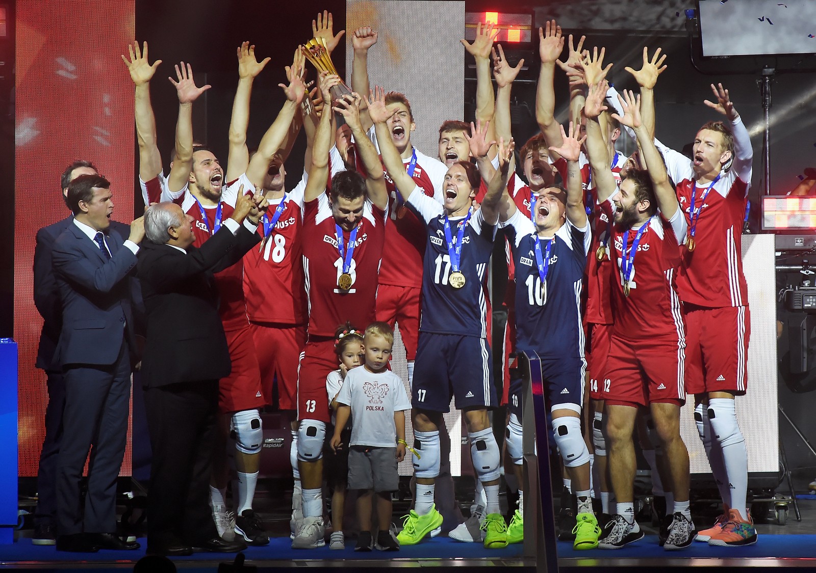 CAMPEONATO MUNDIAL DE VÔLEI MASCULINO. FINAL. POLÔNIA. TRICAMPEÃ. BRASIL. VICE-CAMPEÃO.