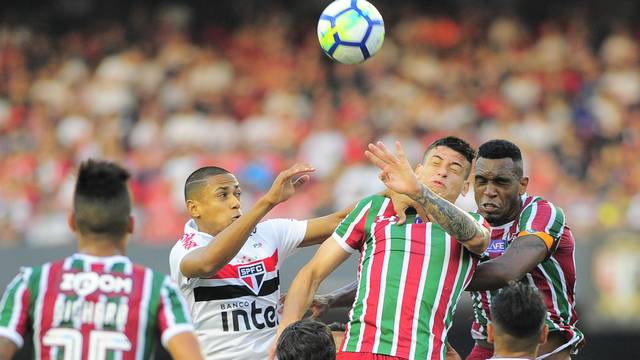 CAMPEONATO BRASILEIRO. SÉRIE A. VIGÉSIMA SEGUNDA RODADA. FLAMENGO-RJ. CEARÁ-CE. SÃO PAULO-SP. FLUMINENSE-RJ. SPORT-PE. SPORT-PE. ATLÉTICO-PR. BAHIA-BA. CRUZEIRO-MG. INTERNACIONAL-RS. CHAPECOENSE-SC. PALMEIRAS-SP.