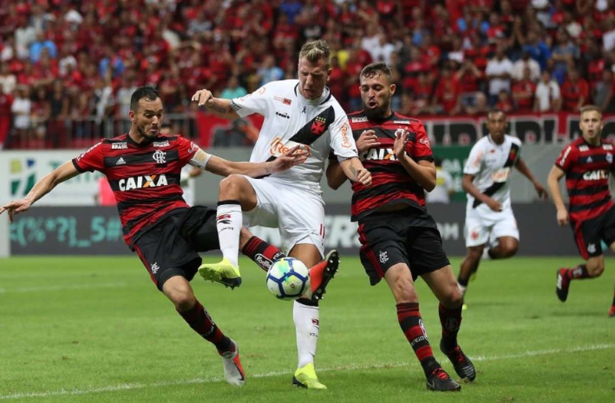CAMPEONATO BRASILEIRO. VIGÉSIMA QUINTA RODADA. CEARÁ-CE. VITÓRIA-BA. VASCO-RJ. FLAMENGO-RJ. PARANÁ CLUBE-PR. GRÊMIO-RS. SÉRIE A.