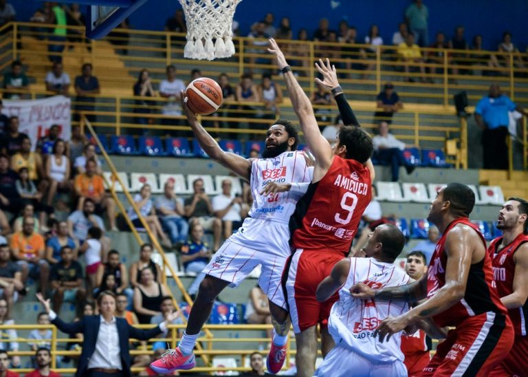 LIGA SUL-AMERICANA DE BASQUETE. FRANCA-SP. BRASIL. INSTITUTO DE CÓRDOBA. ARGENTINA.