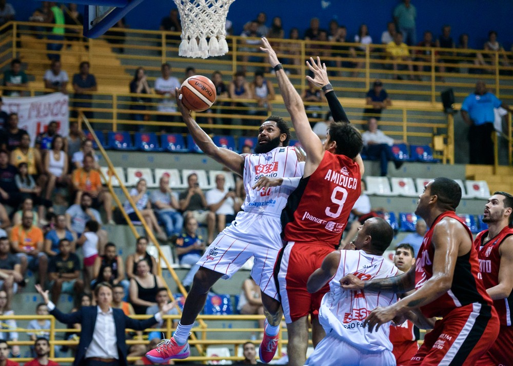 LIGA SUL-AMERICANA DE BASQUETE. FRANCA-SP. BRASIL. INSTITUTO DE CÓRDOBA. ARGENTINA.