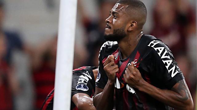 COPA SUL-AMERICANA. OITAVAS DE FINAL. ATLÉTICO-PR. BRASIL. CLASSIFICADO. CARACAS. VENEZUELA. ELIMINADO. QUARTAS DE FINAL. ATLÉTICO-PR. BRASIL. BOTAFOGO-RJ. BRASIL. OU. BAHIA-BA. BRASIL.