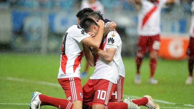 TAÇA LIBERTADORES DA AMÉRICA DE 2018. SEMIFINAIS. JOGOS DE VOLTA. GRÊMIO-RS. BRASIL. ELIMINADO. RIVER PLATE. ARGENTINA. CLASSIFICADO. BOCA JUNIORS. ARGENTINA. PALMEIRAS-SP. BRASIL.