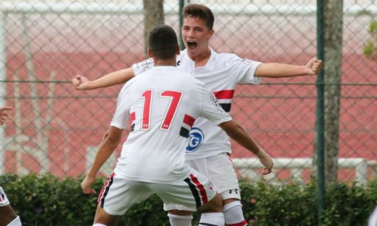 COPA DO BRASIL. SUB-17. OITAVAS DE FINAL. SÃO PAULO-SP. CLASSIFICADO. ATLÉTICO-MG. ELIMINADO.