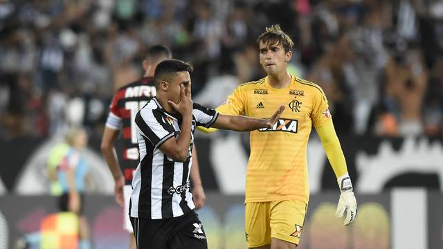 CAMPEONATO BRASILEIRO. SÉRIE A. TRIGÉSIMA TERCEIRA. SÉRIE A. FLAMENGO-RJ. BOTAFOGO-RJ. CORINTHIANS-SP. SÃO PAULO-SP. CRUZEIRO-MG. ATLÉTICO-PR. AMÉRICA-MG. PARANÁ CLUBE-PR.