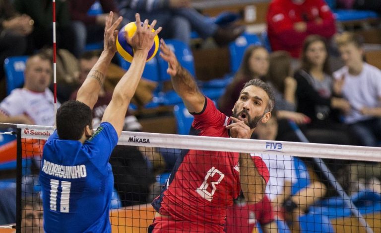 MUNDIAL DE VÔLEI. CRUZEIRO-MG. BRASIL. KHATAM ARDAKA. IRÃ.