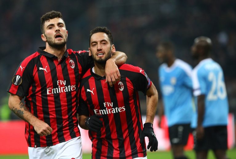 LIGA EUROPA. TEMPORADA 2018.2019. MILAN., ITÁLIA. BETIS. ESPANHA. CHELSEA. INGLATERRA. CLASSIFICADOS PARA SEGUNDA FASE.