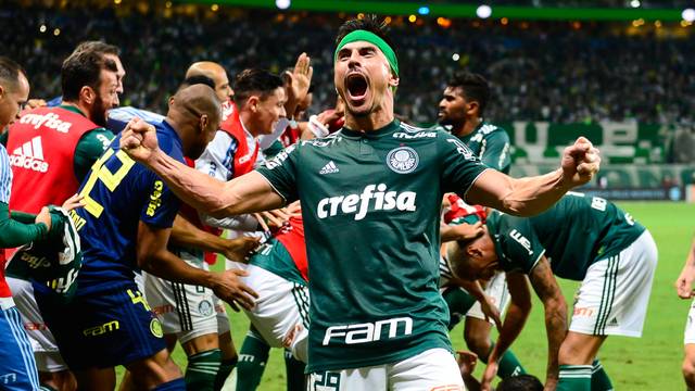 CAMPEONATO BRASILEIRO. SÉRIE A . TRIGÉSIMA SEXTA RODADA. ATLÉTICO-MG. INTERNACIONAL-RS. PALMEIRAS-SP. AMÉRICA-MG. BOTAFOGO-RJ. SANTOS-SP. FLAMENGO-RJ. GRÊMIO-RS. CRUZEIRO-MG. VITÓRIA-BA. ATLÉTICO-PR. CORINTHIANS-SP.