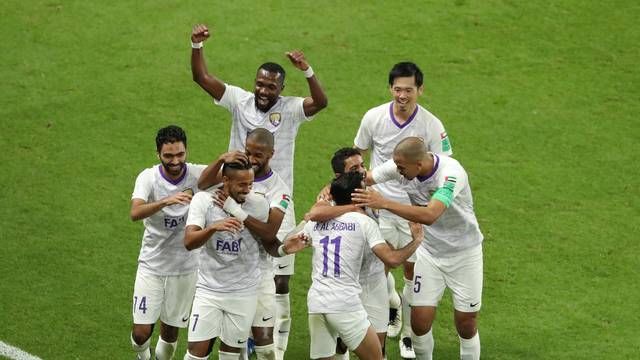 MUNDIAL DE CLUBES DA FIFA DE 2018. PRIEMIRA FASE. TEAM WELLINGTON. NOVA ZELÂNDIA. ELIMINADO. QUARTAS DE FINAL. KASHIMA ANTLERS. JAPÃO. CLASSIFICADO. CHIVAS GUADALAJARA. MÉXICO. ELIMINADO. AL AIN. EMIRADOS ÁRABES UNIDOS. CLASSIFICADO. ESPÉRANCE DE TUNIS. TUNÍSIA. ELIMINADO. DISPUTA DO QUINTO E SEXTO LUGAR. ESPÉRANCE DE TUNIS. TUNÍSIA. CHIVAS GUADALAJARA. MÉXICO. SEMIFINAIS. REAL MADRID. ESPANHA. KASHIMA ANTLERS. JAPÃO. RIVER PLATE. ARGENTINA. AL AIN. EMIRADOS ÁRABES UNIDOS.
