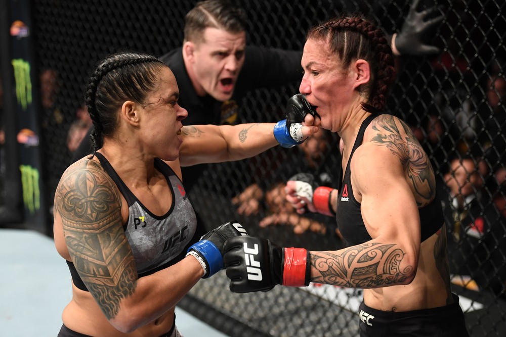 AMANDA NUNES. CRIS CYBORG. UFC. 232.