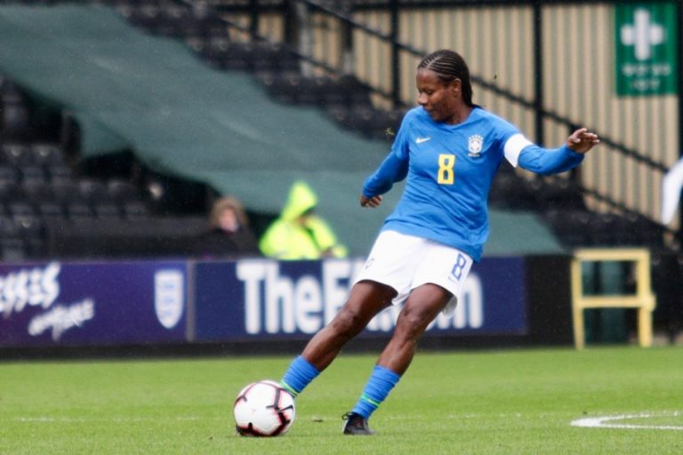 SORTEIO DA COPA DO MUNDO DE FUTEBOL FEMININO DE 2019. FRANÇA 2019. POTE 1. FRANÇA. CANADÁ. ESTADOS UNIDOS. ALEMANHA. AUSTRÁLIA. INGLATERRA. POTE 2. JAPÃO. SUÉCIA. BRASIL. ESPANHA. HOLANDA. NORUEGA. GRUPO 3. COREIA DO SUL. ESCÓCIA. CHINA. NOVA ZELÂNDIA. ITÁLIA. TAILÂNDIA. POTE 4. ARGENTINA.JAMAICA. CAMARÕES. NIGÉRIA. CHILE. ÁFRICA DO SUL. FASE DE GRUPOS. SORTEIO DIA 8 DE DEZEMBRO D E2018.