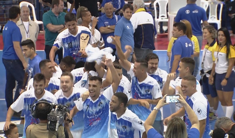 TAÇA BRASÍLIA DE FUTSAL DE 2018. FINAL. BRASÍLIA-DF. CAMPEÃO. CRUZEIRO-DF. VICE-CAMPEÃO. SIA-DF. TERCEIRO LUGAR. GUARÁ-DF. QUARTO LUGAR.