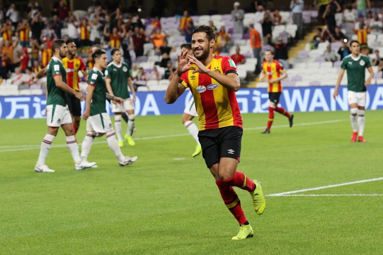 MUNDIAL DE CLUBES DA FIFA DE 2018. DECISÃO DO QUINTO LUGAR. ESPÉRANCE DE TUNIS. TUNÍSIA. QUINTO LUGAR. CHIVAS GUADALAJARA. MÉXICO. SEXTO LUGAR.