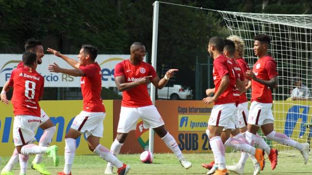 COPA INTERNACIONAL IPIRANGA FEDERAÇÃO GAÚCA. RS SUB-20. QUARTAS DE FINAL. INTERNACIONAL-RS. BRASIL. CLASSIFICADO. CRUZEIRO-MG. BRASIL. ELIMINADO. SÃO PAULO-SP. CLASSIFICADO. CORINTHIANS-SP. BRASIL. ELIMINADO. SEMIFINAIS. PALMEIRAS-SP. BRASIL. INTERNACIONAL-RS. BRASIL. VASCO-RJ. BRASIL. SÃO PAULO-SP. BRASIL.