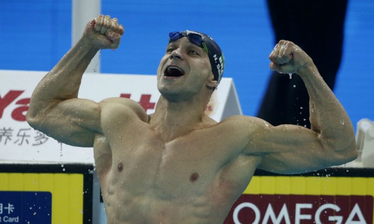 MUNDIAL DE NATAÇÃO. BRASIL. OURO. BICAMPEÃO. NICHOLAS SANTOS.