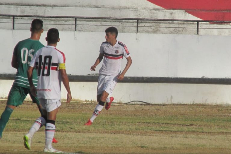 COPA DO NORDESTE SUB-20 DE 2018. GRUPO C. BAHIA-BA. PRIMEIRO LUGAR. VITÓRIA-BA. SEGUNDO LUGAR. CRB-AL. TERCEIRO LUGAR. CONFIANÇA-SE. QUARTO LUGAR. GRUPO D. SANTA CRUZ-PE. PRIMEIRO LUGAR. ABC-RN. SEGUNDO LUGAR. CSA-AL. TERCEIRO LUGAR. AMÉRICA-PE. QUARTO LUGAR. GRUPO E. FORTALEZA-CE. PRIMEIRO LUGAR. NÁUTICO-PE. SEGUNDO LUGAR. AMÉRICA-RN. TERCEIRO LUGAR. BOTAFOGO-PB. QUARTO LUGAR. GRUPO F. CEARÁ-CE. PRIMEIRO LUGAR. RIVER-PI. SEGUNDO LUGAR. SAMPAIO CORRÊA-MA. TERCEIRO LUGAR. MOTO CLUB-MA. QUARTO LUGAR. SEMIFINAIS. CLASSIFICADOS. BAHIA-BA. SANTA CRUZ-PE. FORTALEZA-CE. CEARÁ-CE.