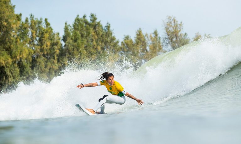 SURFE. BRASIL. 2019. SILVANA LIMA. TATIANA WESTON-WEB.