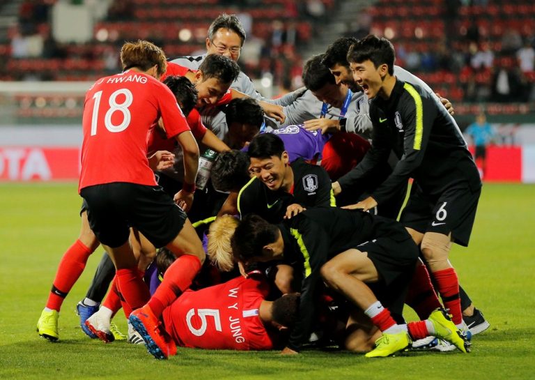 COPA DA ÁSIA DE 2019. OITAVAS DE FINAL. VIETNÃ. CLASSIFICADO. JORDÂNIA. ELIMINADO. TAILÂNDIA. ELIMINADO. CHINA. CLASSIFICADO. IRÃ. CLASSIFICADO. OMÃ. ELIMINADO. JAPÃO. CLASSIFICADO. ARÁBIA SAUDITA. ELIMINADO. AUSTRÁLIA. CLASSIFICADO. UZBEQUISTÃO. ELIMINADO. EMIRADOS ÁRABES UNIDOS. CLASSIFICADO. QUIRGUISTÃO. ELIMINADO. COREIA DO SUL. CLASSIFICADO. BAHREIN. ELIMINADO. CATAR. CLASSIFICADO. IRAQUE. ELIMINADO. QUARTAS DE FINAL. VIETNÃ. JAPÃO. IRÃ. CHINA. COREIA DO SUL. CATAR. EMIRADOS ÁRABES UNIDOS. AUSTRÁLIA.