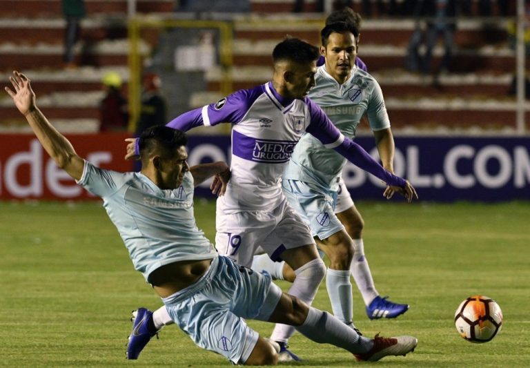 TAÇA LIBERTADORES DA AMÉRICA DE 2019. PRIMEIRA FASE. DEFENSOR SPORTING. URUGUAI. BOLÍVAR. BOLÍVIA. DEPORTIVO LA GUAIRA. VENEZUELA. REAL GARCILASO. PERU.