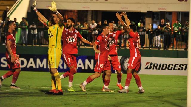 COPA SUL-AMERICANA DE 2019. PRIEMIRA FASE. CHAPECOENSE-SC. ELIMINADO. UNIÓN LA CALERA. CHILE. CLASSIFICADA.