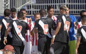 CAMPEONATO BRASILEIRO DE BEACH SOCCER. GRUPO A. VASCO-RJ. FLAMENGO-RJ. AUDAX-SP. NÁUTICO-PE. GRUPO B. BOTAFOGO-EJ. JOINVILLE-SC. SAMPAIO CORRÊA-MA. VITÓRIA-BA.