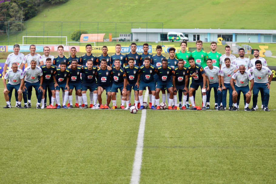 BRASIL SUB-17. ATLÉTICO-MG. AMISTOSO.